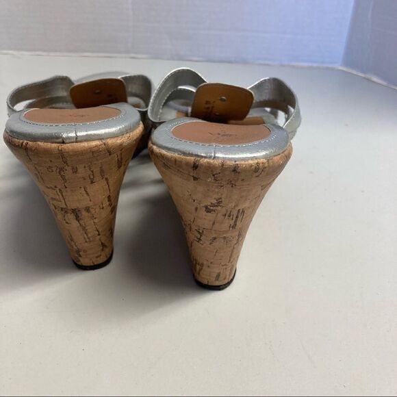 JACLYN SMITH, Cork Wedge Silver Sandals,  Size 8M,‎ open toe - Picture 6 of 9